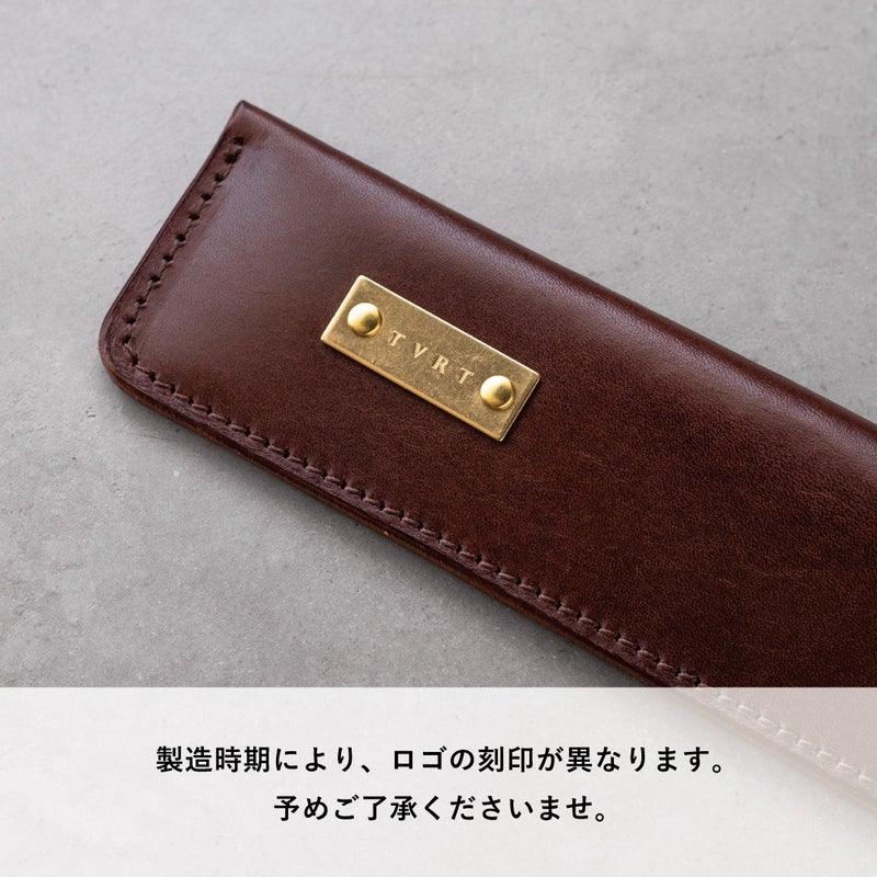 ロゴプレート画像 製造時期によってロゴデザインが変わる内容を記載。