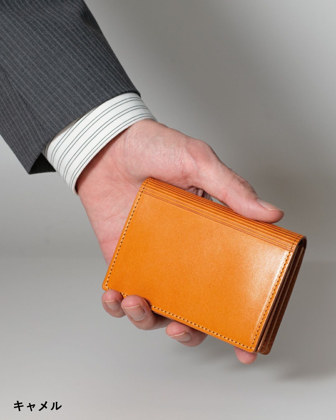 仕切れる本革名刺入れ Tps-178 | TAVARAT公式オンラインストア