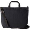 ブラックの2way Pocket TOTE単体を白背景で撮影した商品写真で、シンプルなデザインとストラップの長さ調節機能が確認できる。